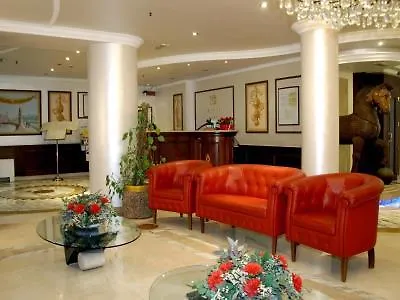 Donatello Hotel 3*